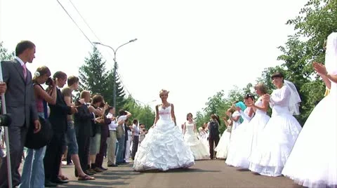 Parade of brides and bridegrooms 03 Stock Footage