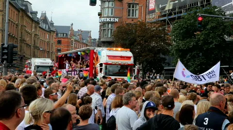 Parade Video stock 840779