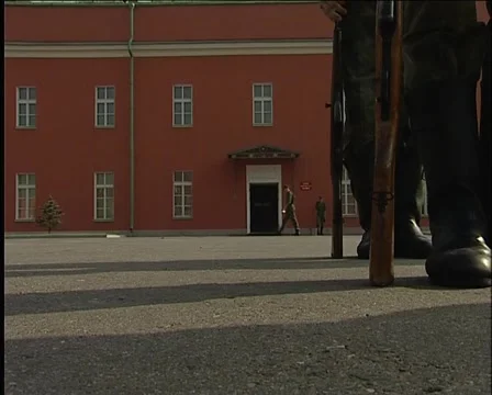 On the parade ground Vidéo 5174672