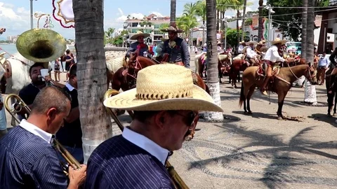 Parade in Mexico, horse dancing Stock Footage 81152757