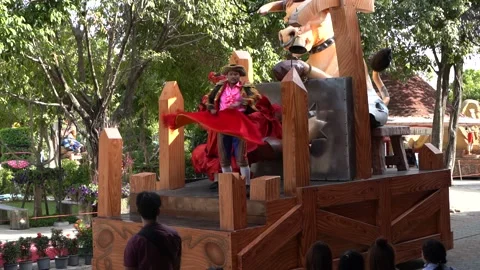 Parade at wonderland Stockbeeldmateriaal 145543249