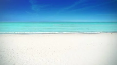 Paradise beach with azure water. Video stock 201149953