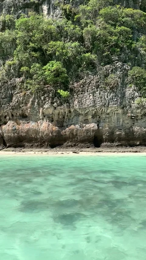 Paradise beach in Kho Phi Phi Stock-Footage 344768836