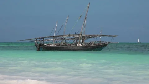 Paradise Beach. White sand beach. Sandy shore in the Indian Ocean. Hot white san Stock Footage 231598513