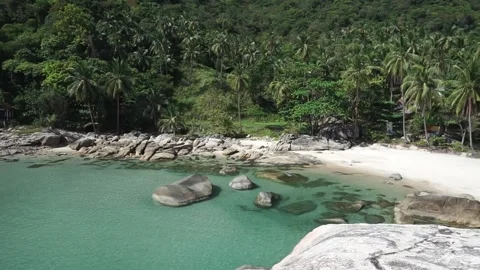 Paradise tropical view of the beach Stock Footage 159330148