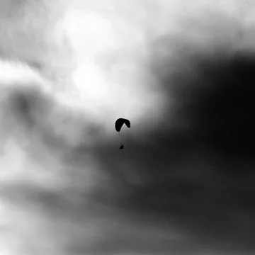Paraglider alone in the sky 스톡 사진
