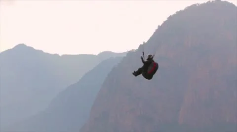 Paraglider flying Stock-Footage 10685454