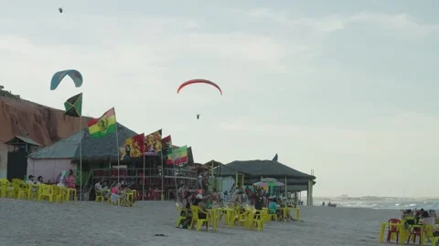 Paragliders Flying Over Canoa Quebrada Beach in Aracati Video stock 327721661