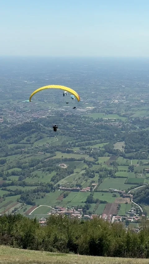 Paragliders Stock-Footage 345745425