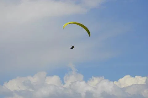 Paragliders in the sky 스톡 사진