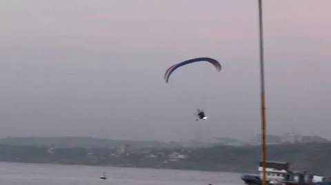 Paragliding 2 Video stock 10987219