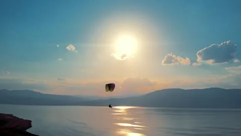 Paragliding Action – Sunset Reflection Vídeos de archivo 310751915