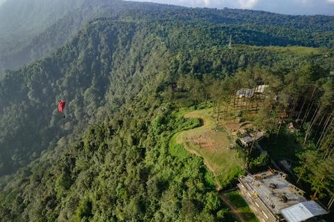 Paragliding attraction 스톡 사진