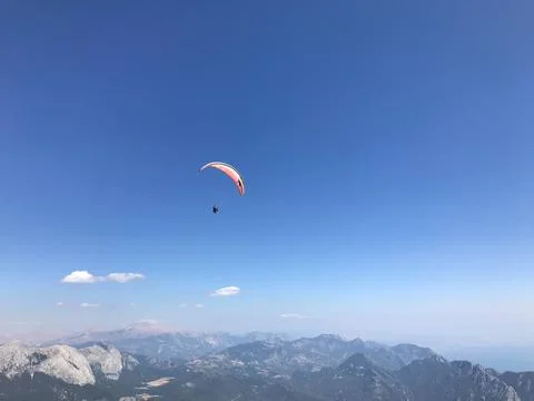 Paragliding with beautiful cloudscape background Foto stock