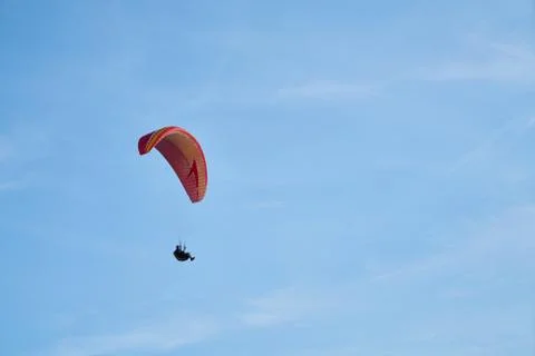 Paragliding in the blue sky Fotos Stock