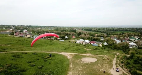 Paragliding classes. Shooting from a drone, from the air. Video stock 109882913