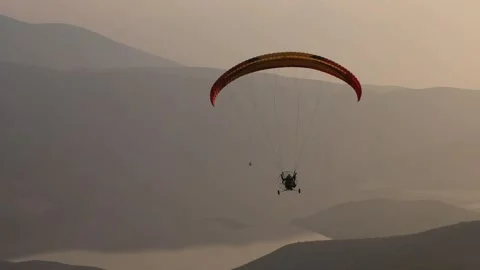 Paragliding in the field 14 動画素材 309555723