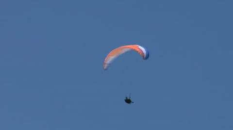 Paragliding fly 01 Stock-Footage 488325