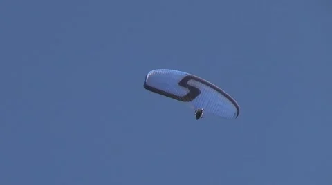 Paragliding 스톡 동영상 8686071