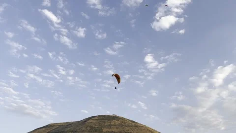 Paragliding Video stock 247649365