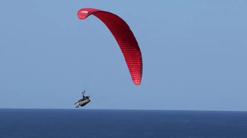 Paragliding Over Nambucca Heads Video stock 299896812