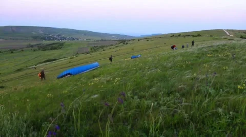 Paragliding start in a strong wind Stock Footage 52137804