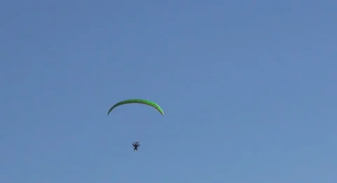 Paragliding in the sunlight Видео 38046790