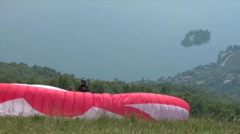 Paragliding taking off 02 Stock-Footage 488607