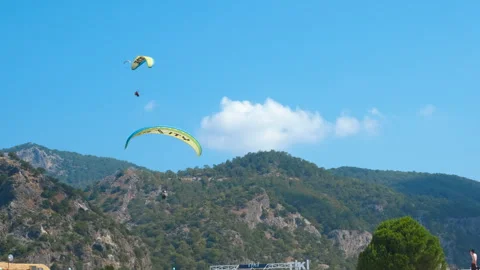 Paragliding team in summer. Stock-Footage 240585046