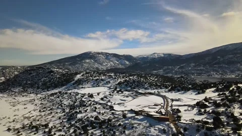 Parallax effect over snowy mountains 스톡 동영상 196289370