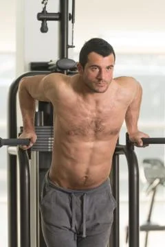 Parallel Bars Exercise For Triceps And Chest Foto stock