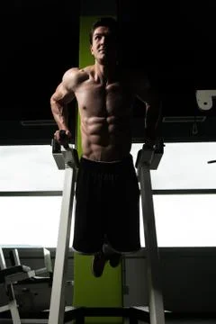 Parallel Bars Exercise For Triceps And Chest Foto stock
