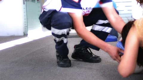 Paramedic teach student CPR Stock Footage 39217237