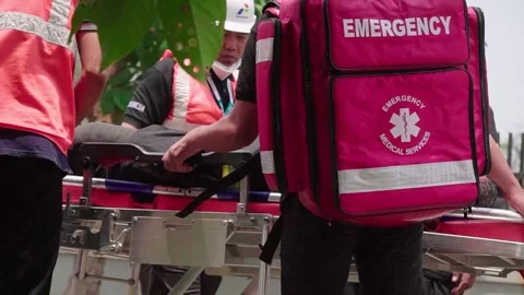 Paramedics Stock-Footage 253525339