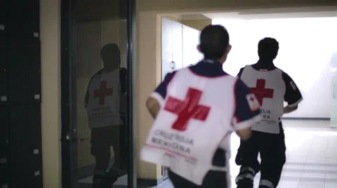 Paramedics running through a corridor Stock Footage 39217212