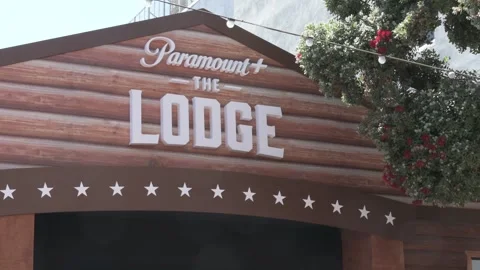 Paramount+ The Lodge Stockbeeldmateriaal 246635761