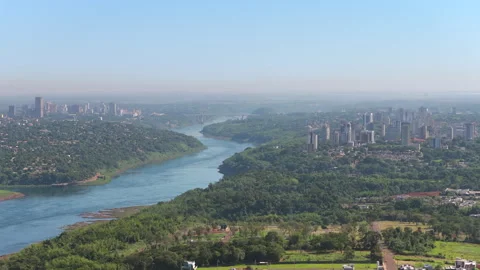 Paraná River between Foz do Iguaçu and Ciudad del Este Triple Frontier 스톡 동영상 333734859