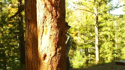 Paranoid mountain man prepper Stock-Footage 42798519