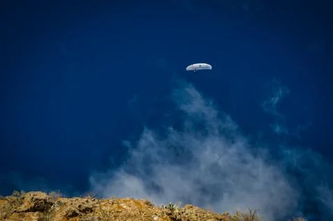 A paraplan in a blue sky Stock Photos