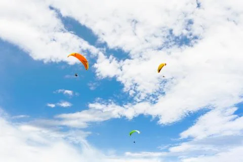 Paraplane flying high up Foto stock
