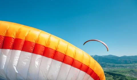 Paraplanes in sky close up image Foto stock