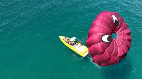 Parasailing aerial view 4 K Turkey Alanya 库存影片 224568477
