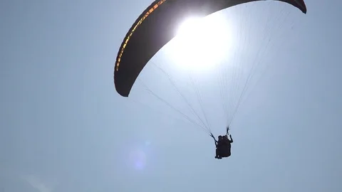 Parasailing And Sky Diving Stockbeeldmateriaal 73948860