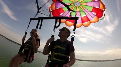 Parasailing couple Stock Footage 20586485