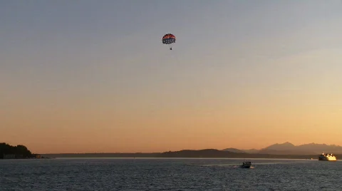 Parasailing Stock-Footage 788648