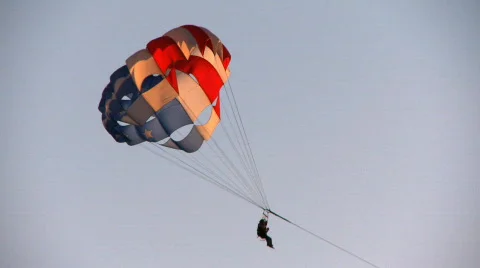 Parasailing Stock-Footage 788661
