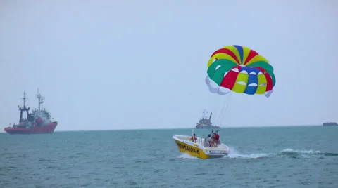Parasailing Video stock 32482862
