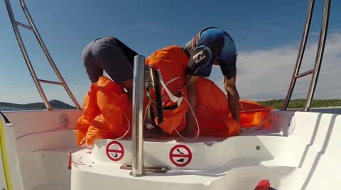 Parasailing Stock-Footage 41462072