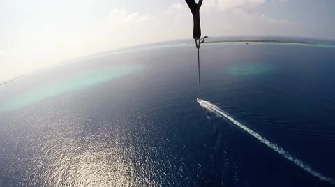Parasailing in Maldives, Kuredu 스톡 동영상 65211106