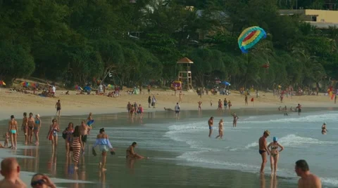 Parasailing over Kata beach Video stock 50718751